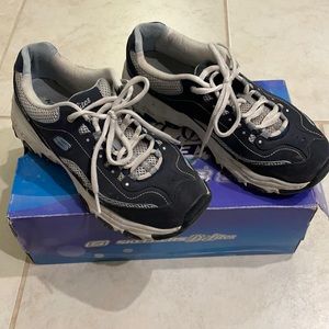 Sketchers D lights light weight rubber tread shoes